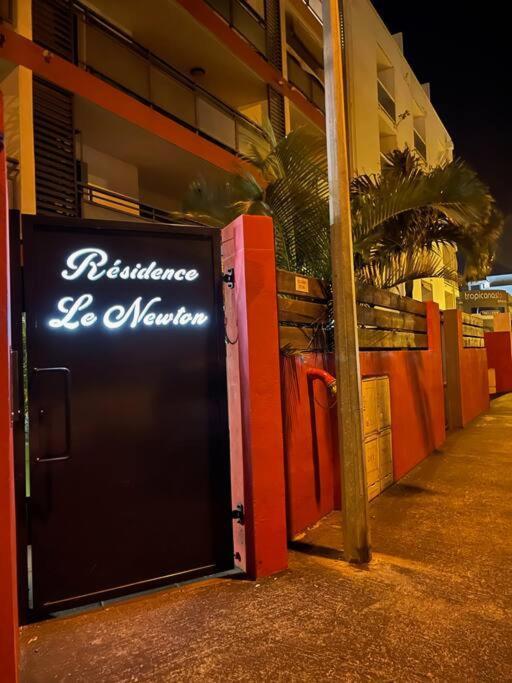 Immense Studio 51 Jusqu'A 4 Personnes Avec Vue Mer Saint-Denis Bagian luar foto