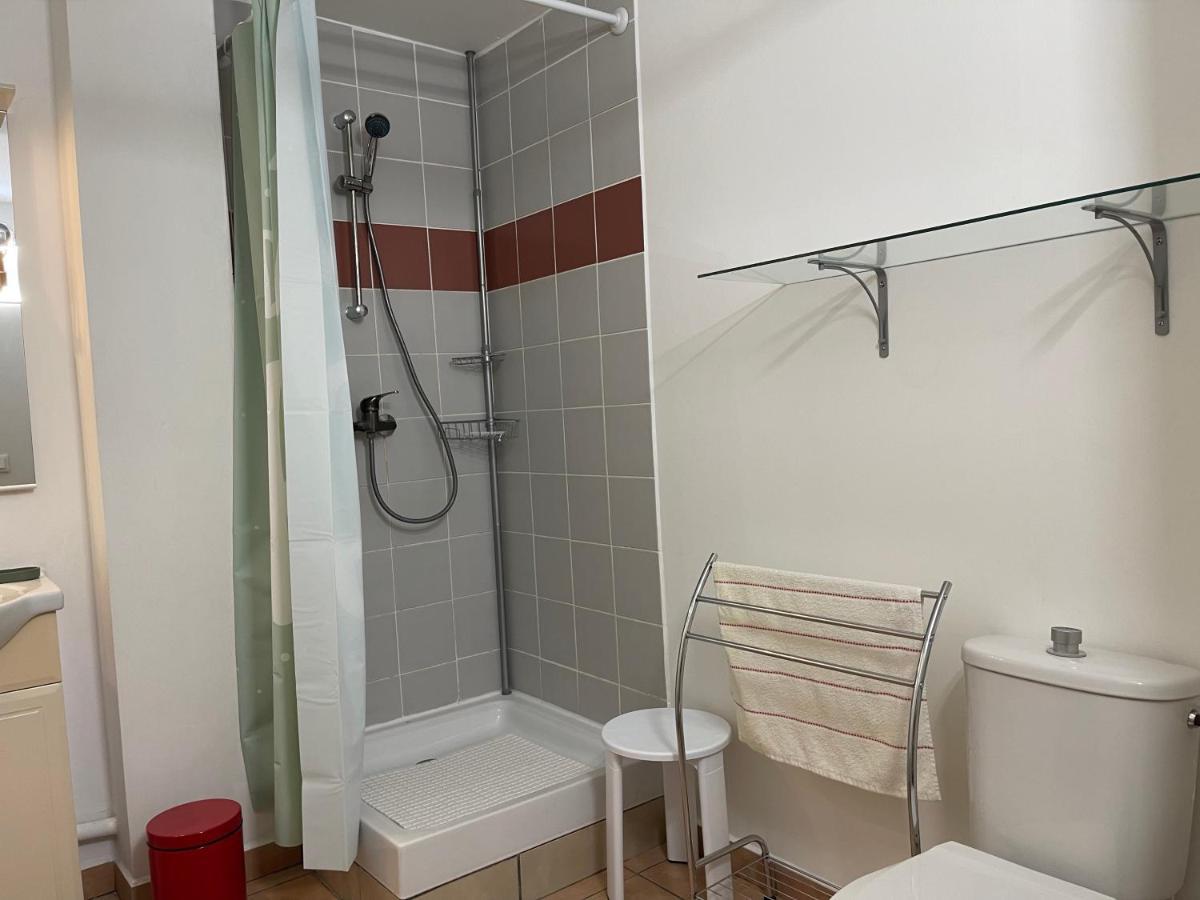 Immense Studio 51 Jusqu'A 4 Personnes Avec Vue Mer Saint-Denis Bagian luar foto